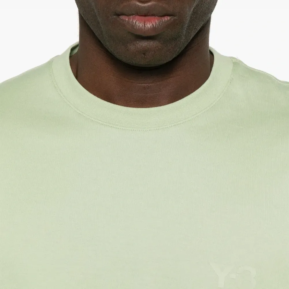 Футболка с короткими рукавами