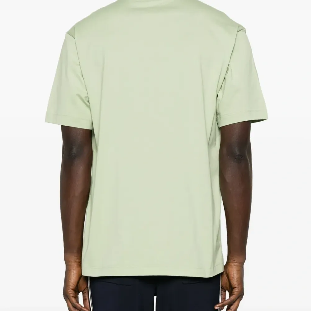 Футболка с короткими рукавами