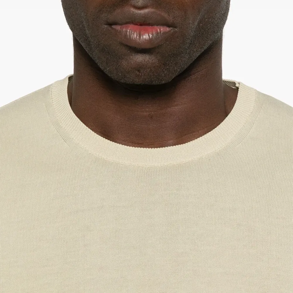 Футболка тонкой вязки