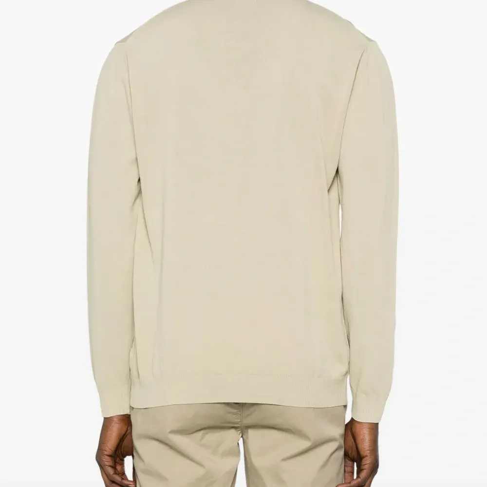 Футболка тонкой вязки