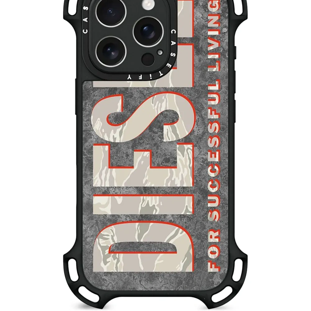 Чехол для iPhone 16 Pro из коллаборации с CASETiFY