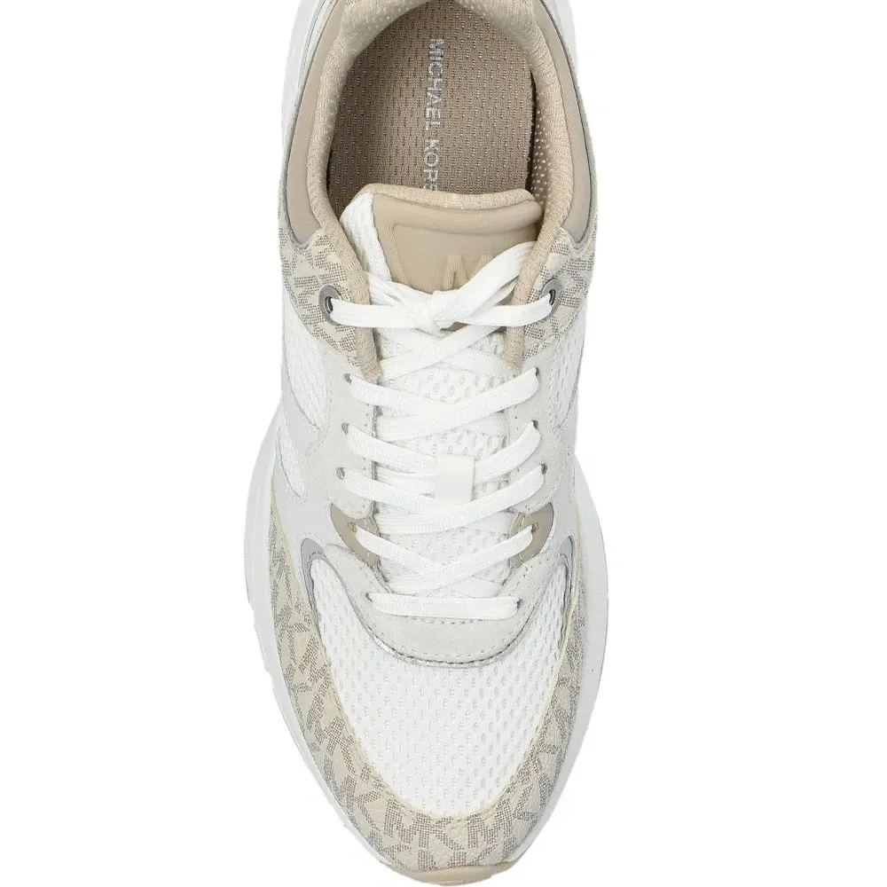 Кроссовки Riley