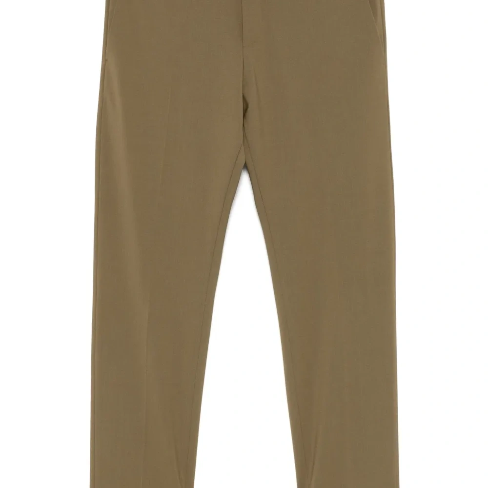 Зауженные брюки строгого кроя Зауженные брюки строгого кроя