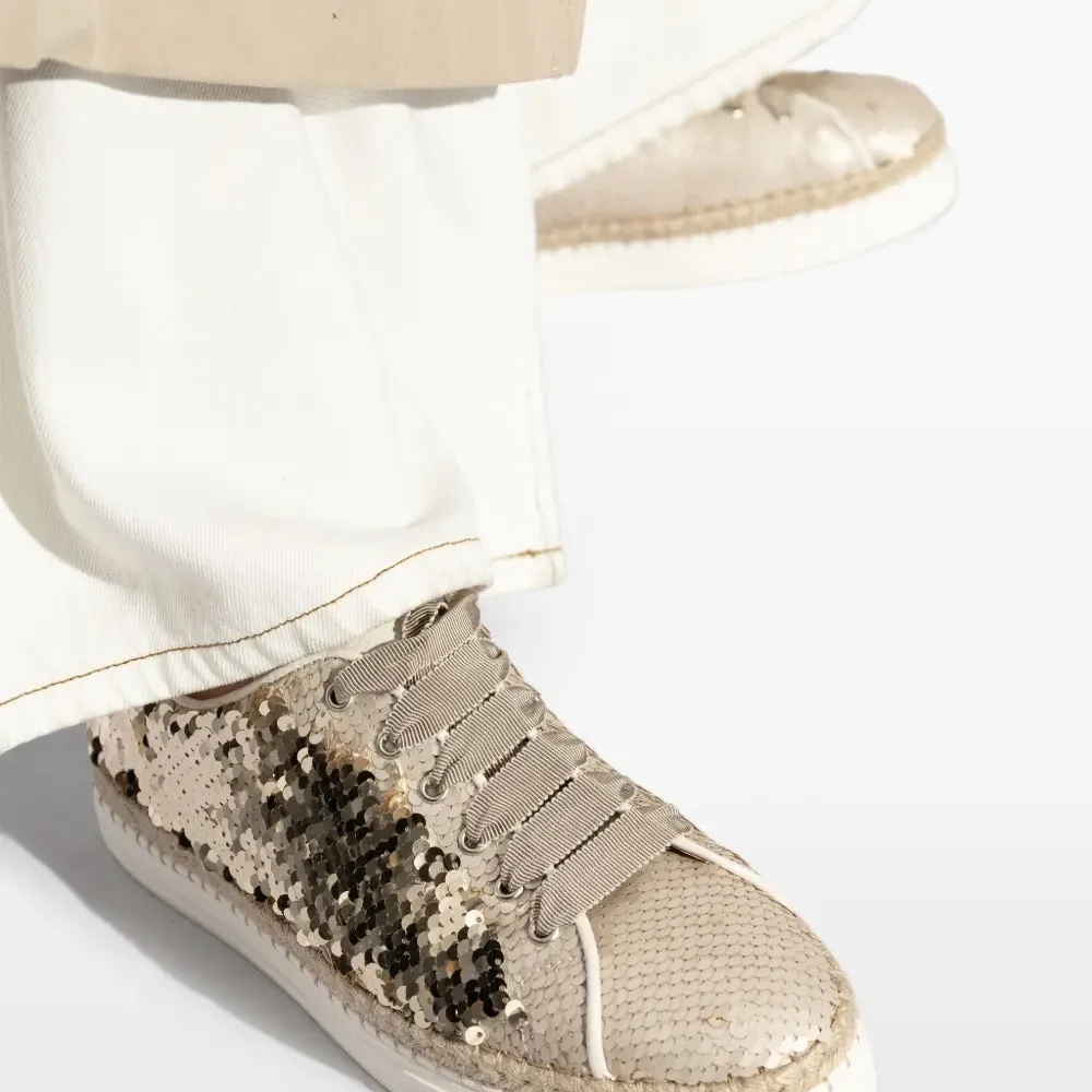 Кроссовки Neive