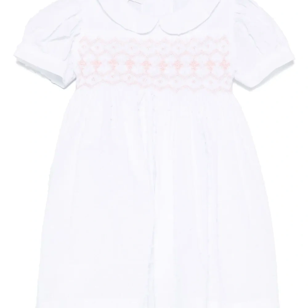 Платье с вышивкой