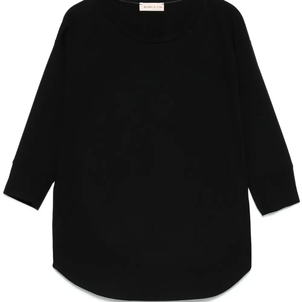 Футболка с рукавами три четверти