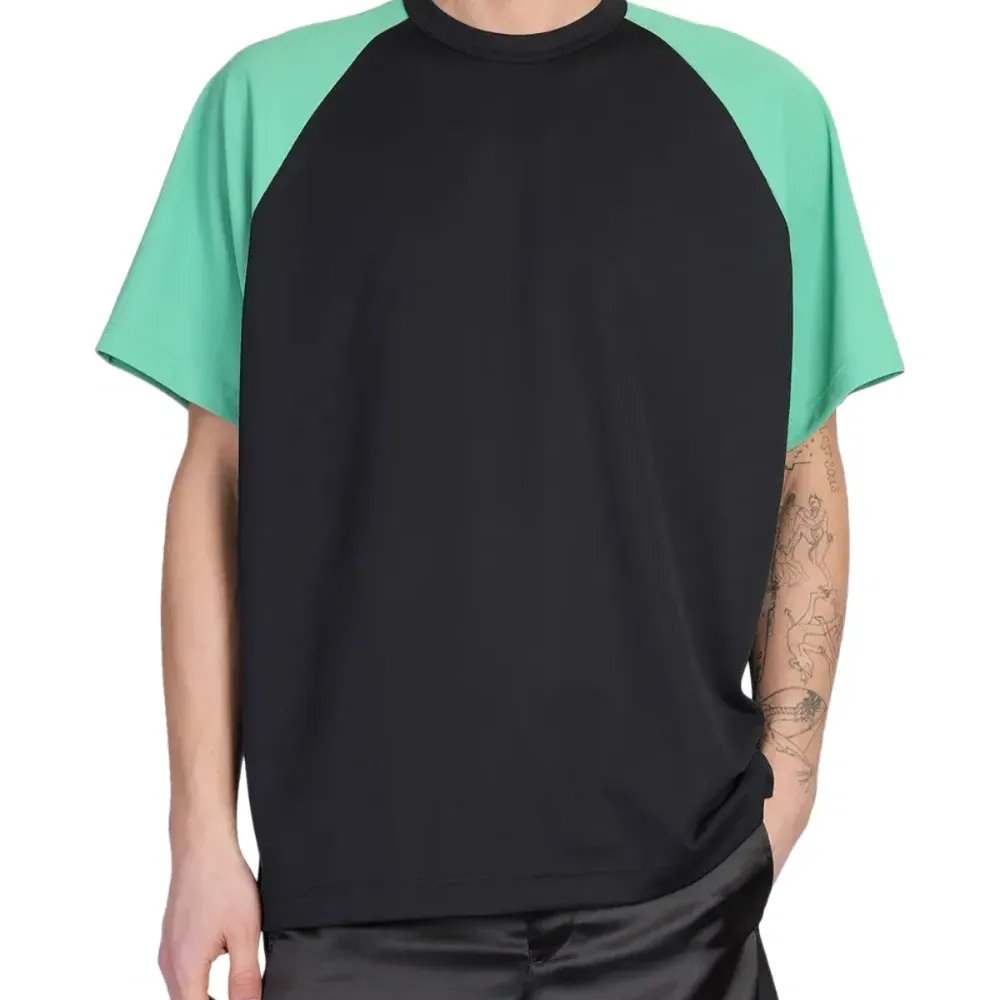 Футболка в двух тонах