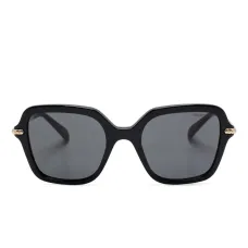 Солнцезащитные очки в квадратной оправе