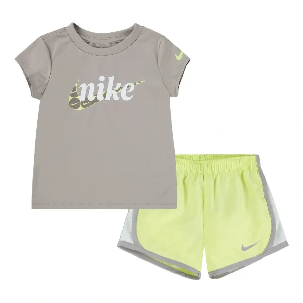 Комплект из футболки и шортов с логотипом