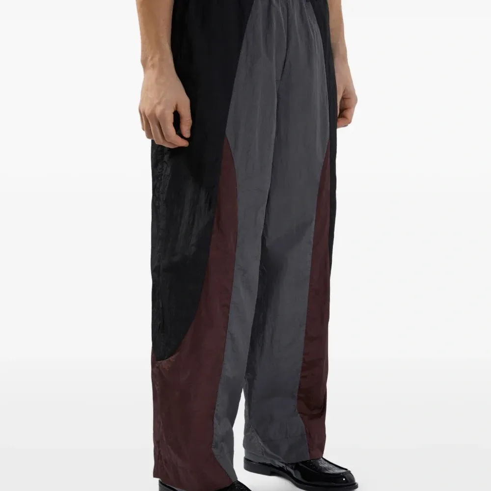 Брюки в стиле колор-блок