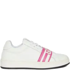 Кроссовки с логотипом