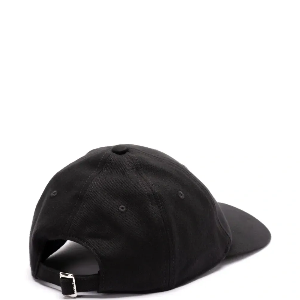 Бейсболка с вышитым логотипом