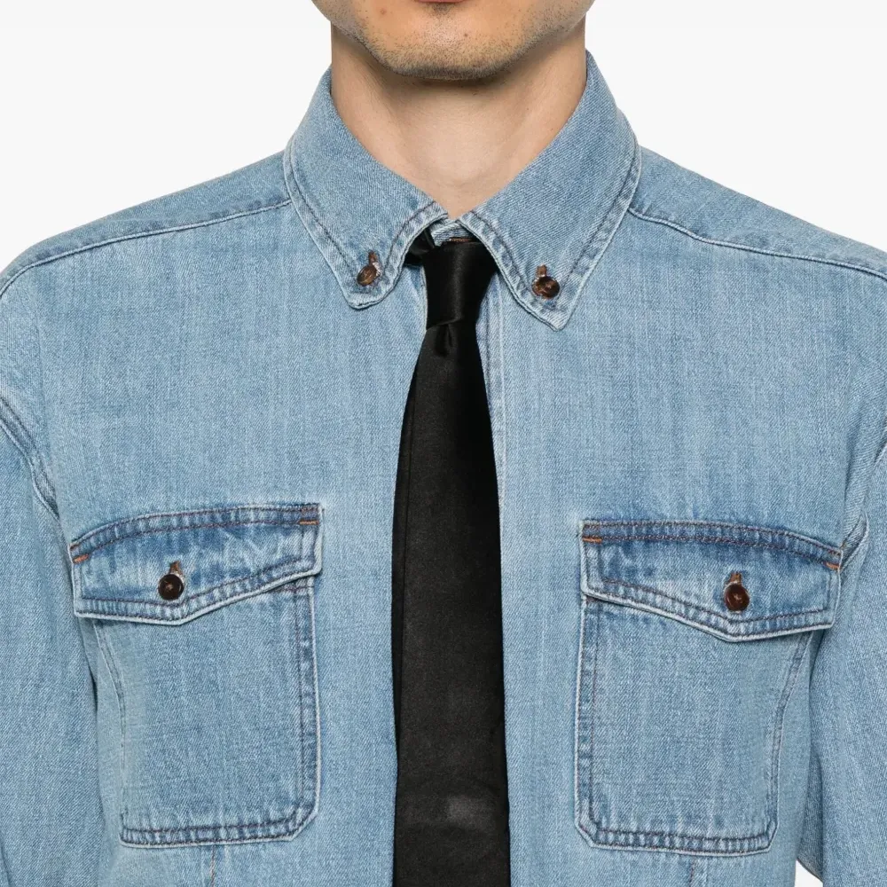 Джинсовая рубашка