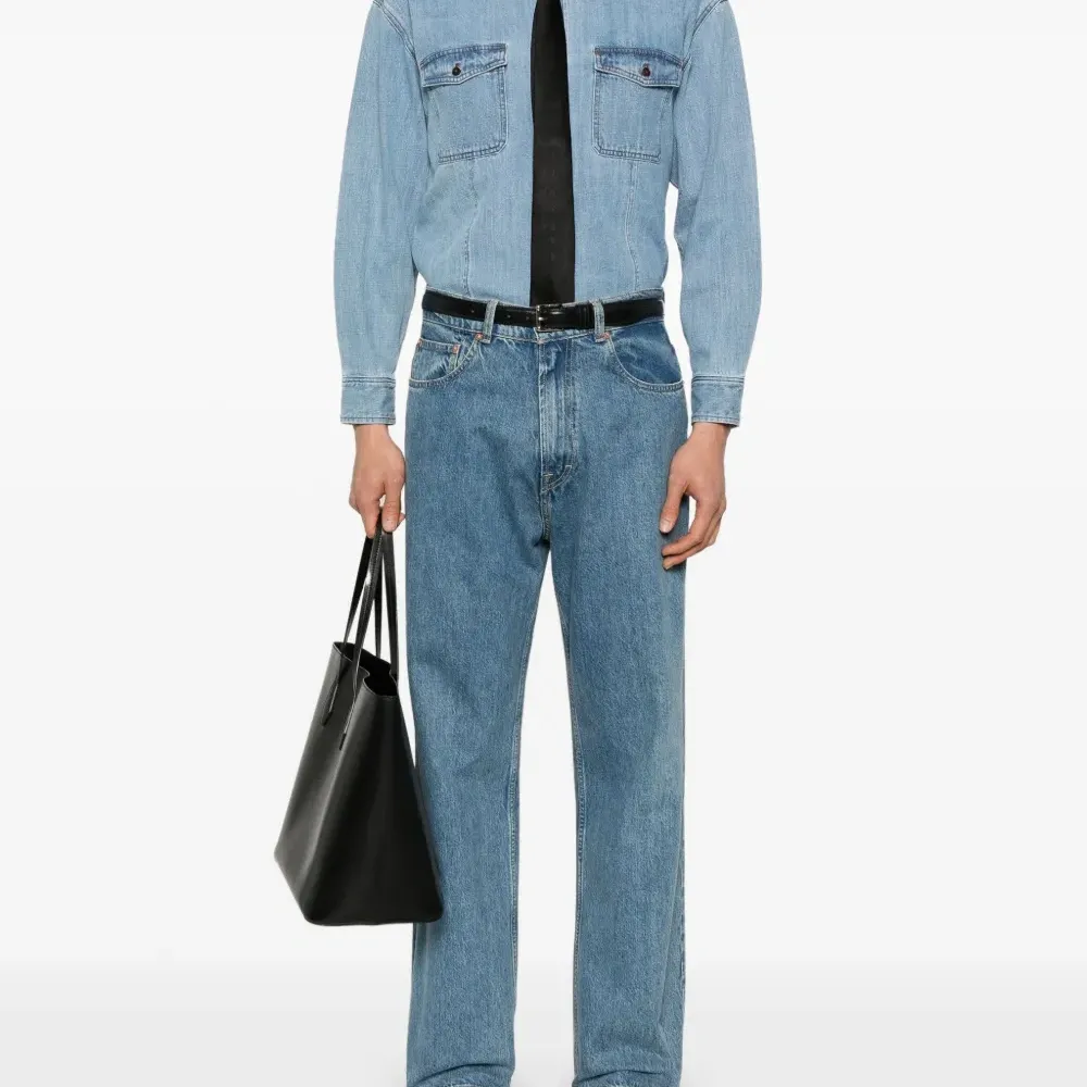 Джинсовая рубашка