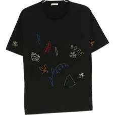 Футболка с вышитым карманом