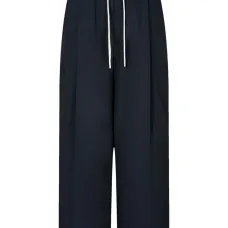 Брюки со складками