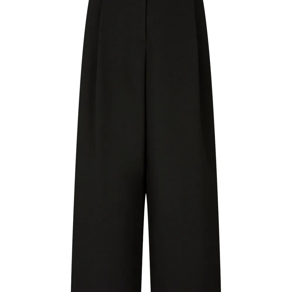 Брюки широкого кроя