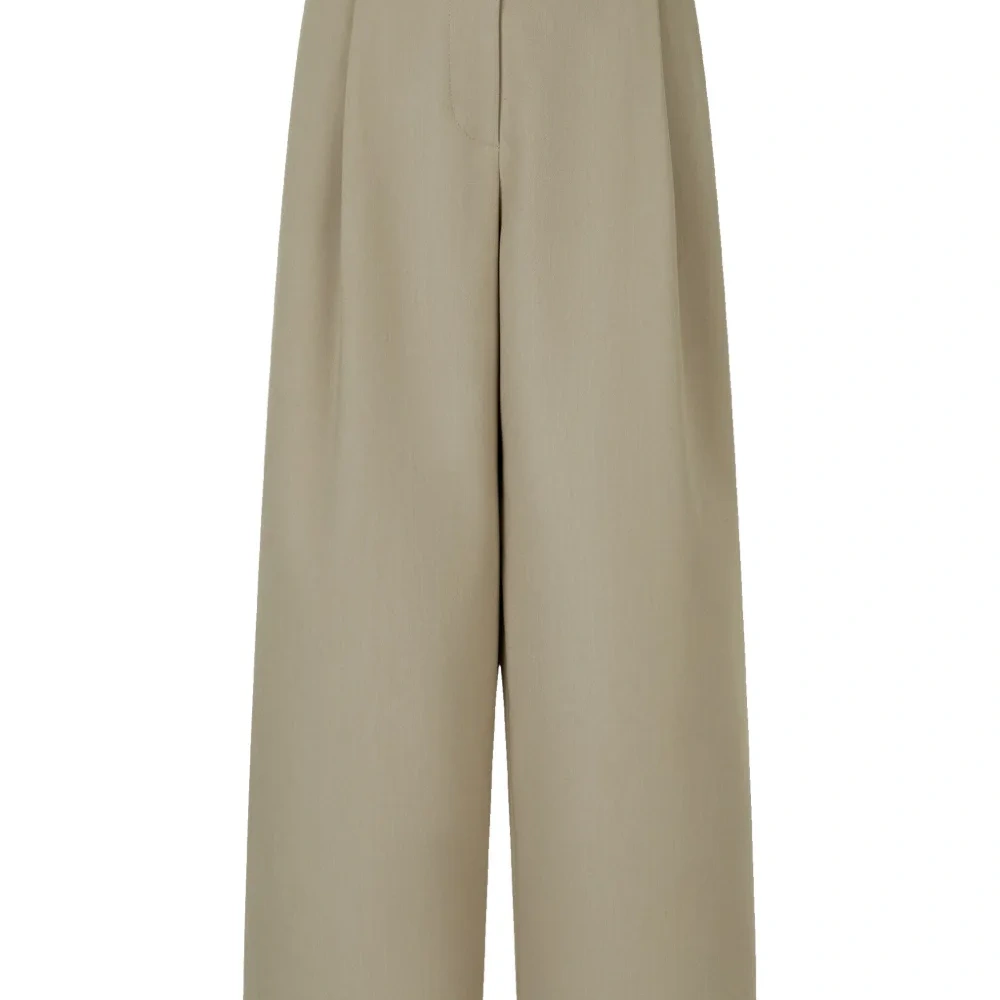 Брюки широкого кроя