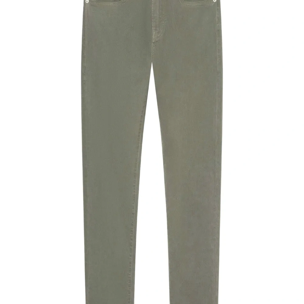 Джинсы с пятью карманами