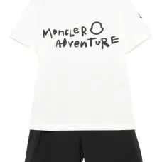 комплект из футболки и шортов с логотипом