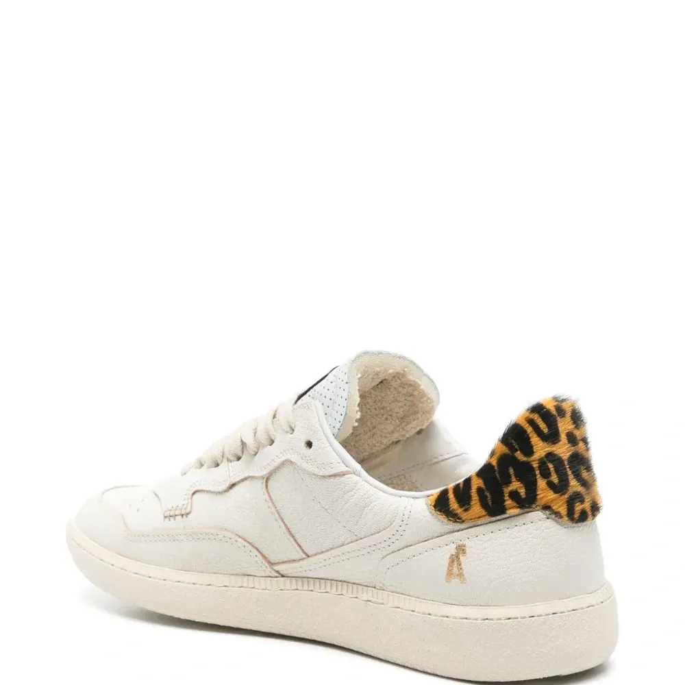 Кроссовки Mega T Кроссовки Mega T