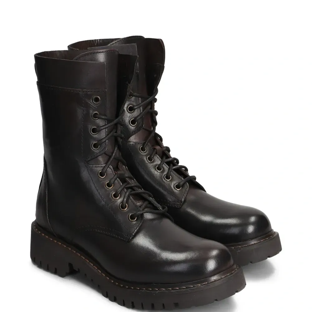 Ботинки в стиле милитари