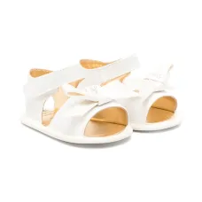 Атласные сандалии