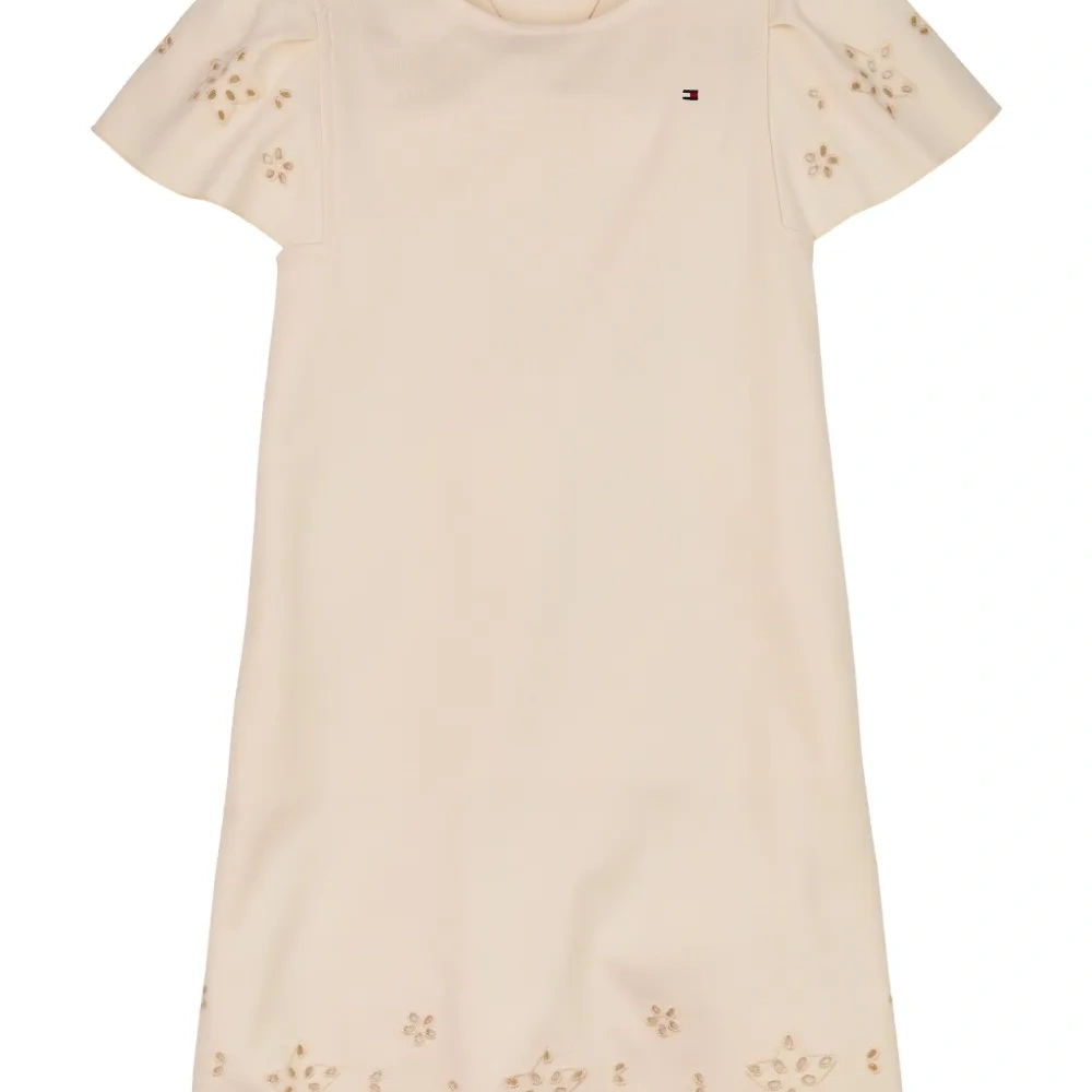 Платье с вырезами