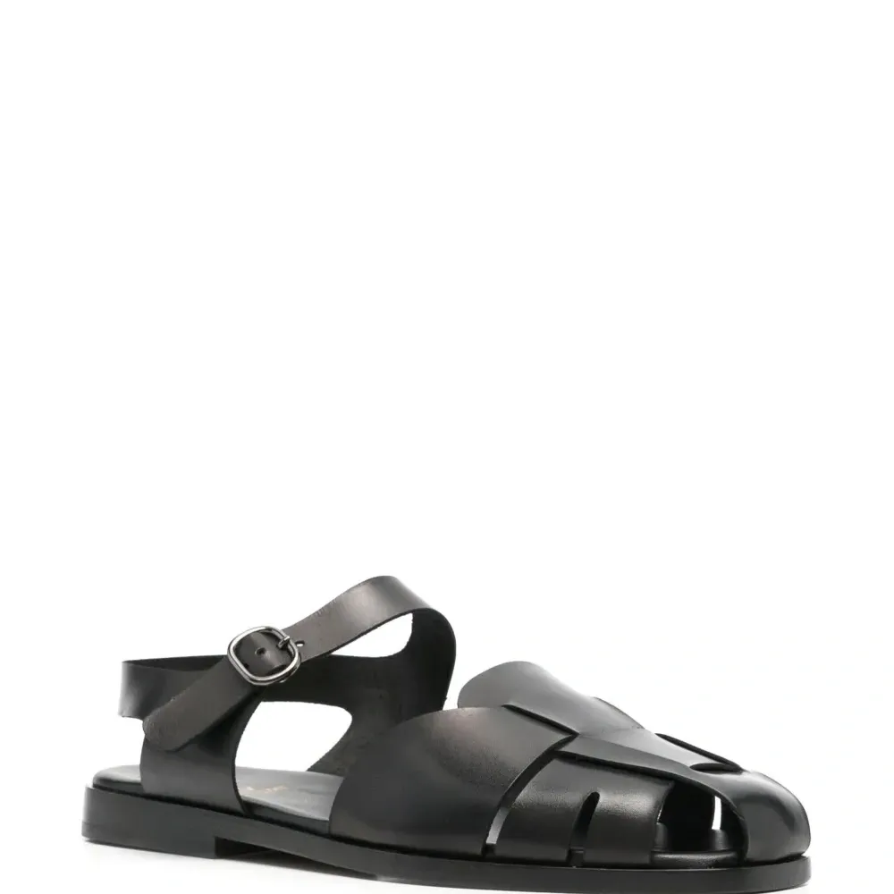 Сандалии на резиновой подошве