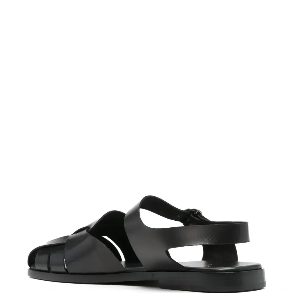 Сандалии на резиновой подошве