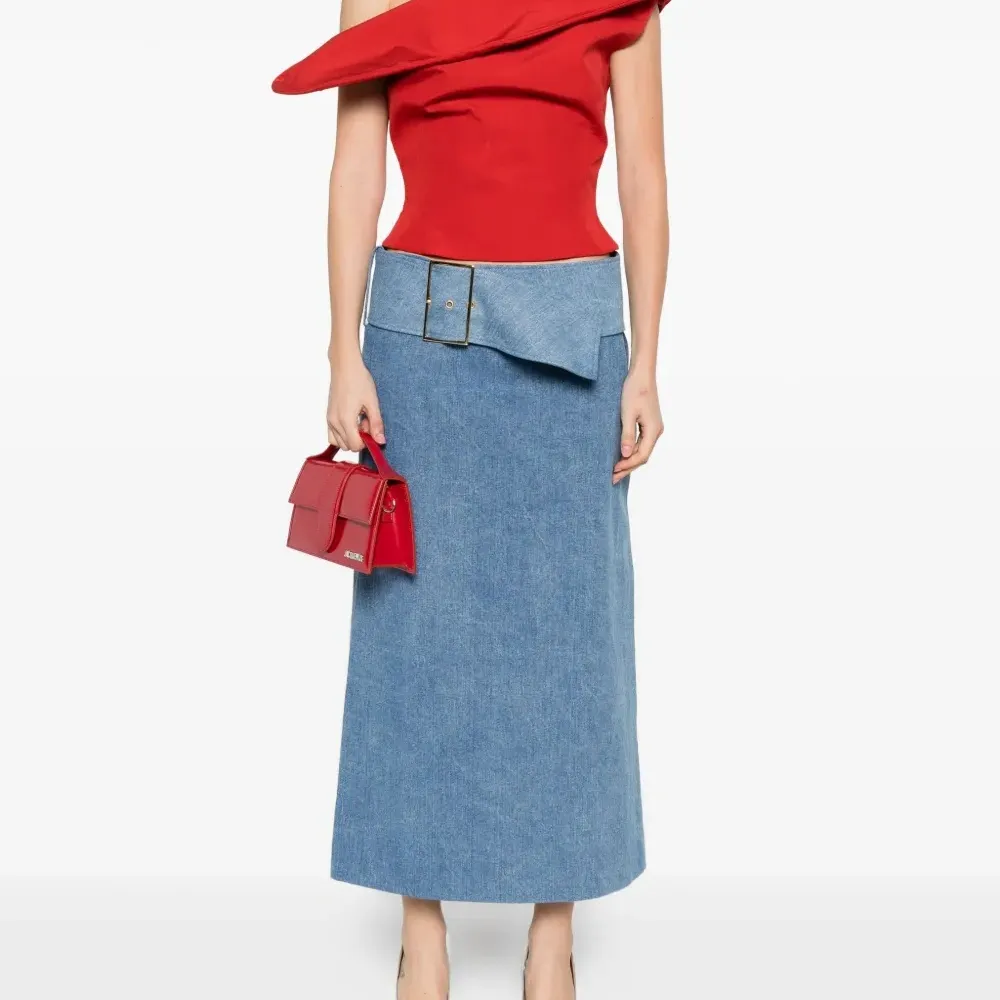 Джинсовая юбка миди с поясом