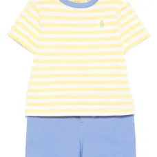 Комплект из футболки и полосатых шортов