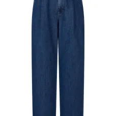 Широкие джинсы со складками