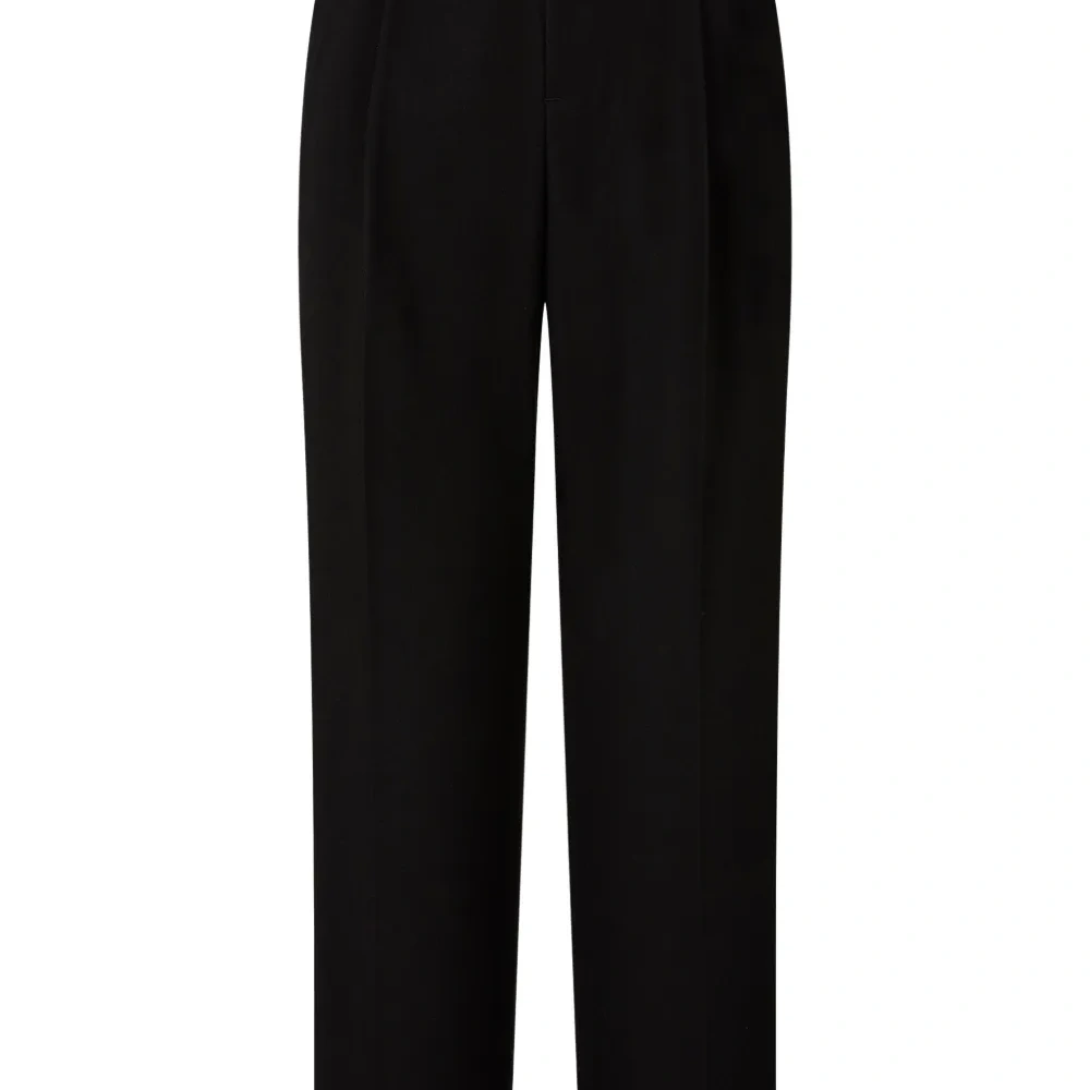 брюки с защипами