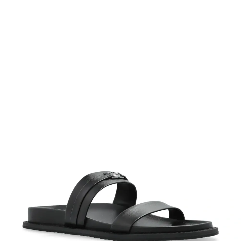 Шлепанцы с логотипом