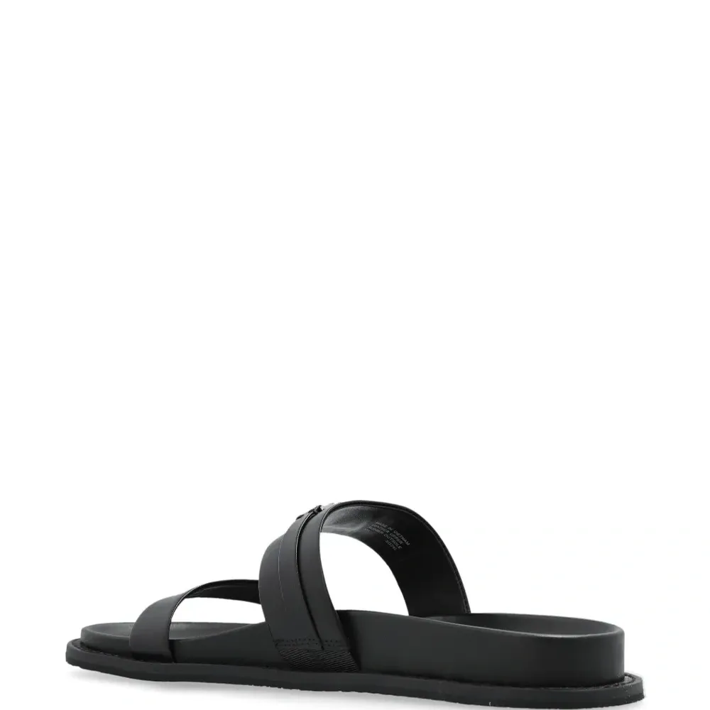 Шлепанцы с логотипом