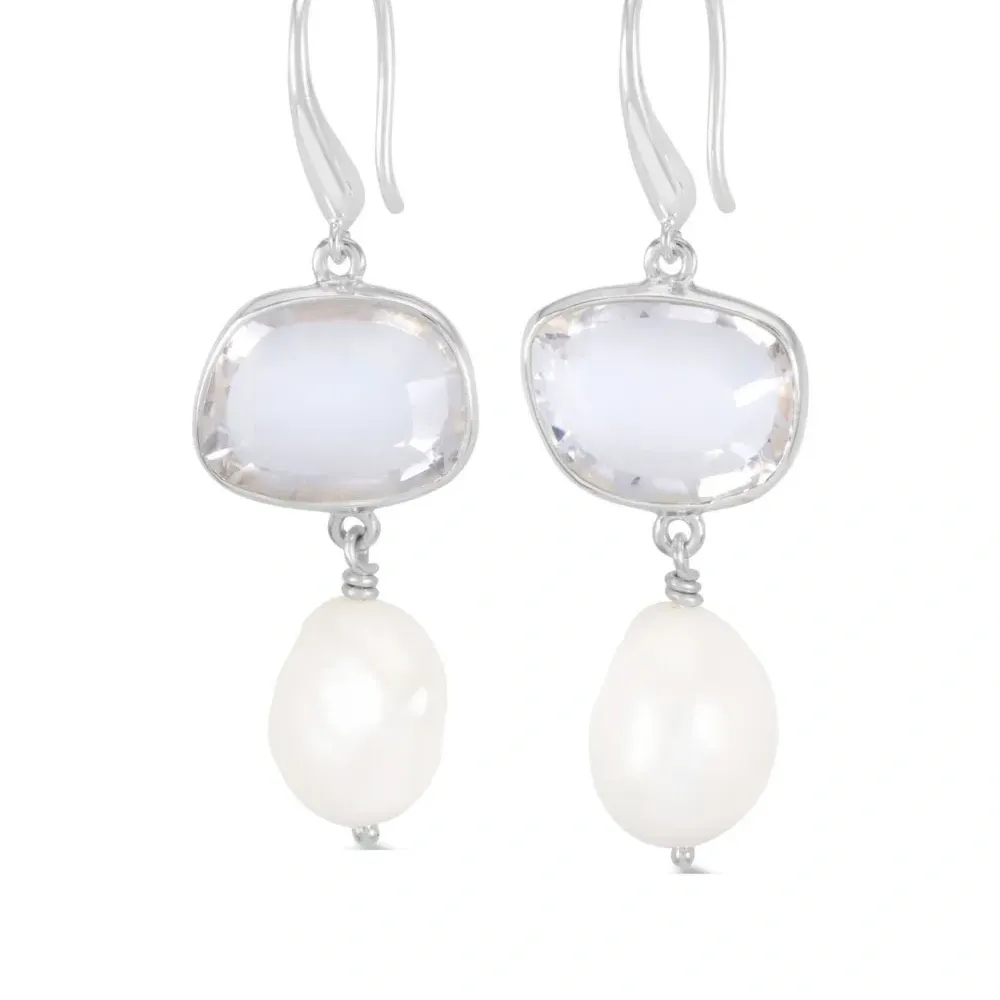 Серьги-подвески с жемчугом Серьги-подвески с жемчугом