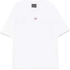 Футболка с вышитым логотипом