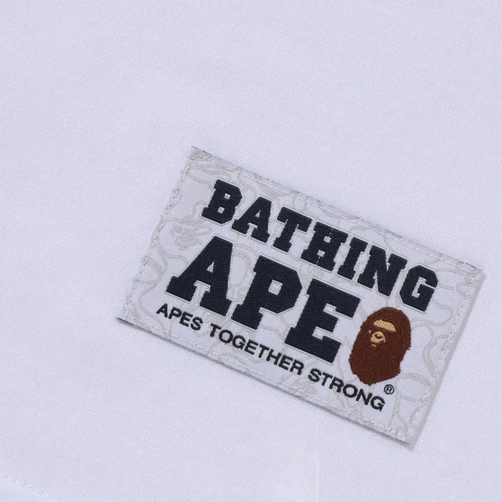 Футболка с логотипом