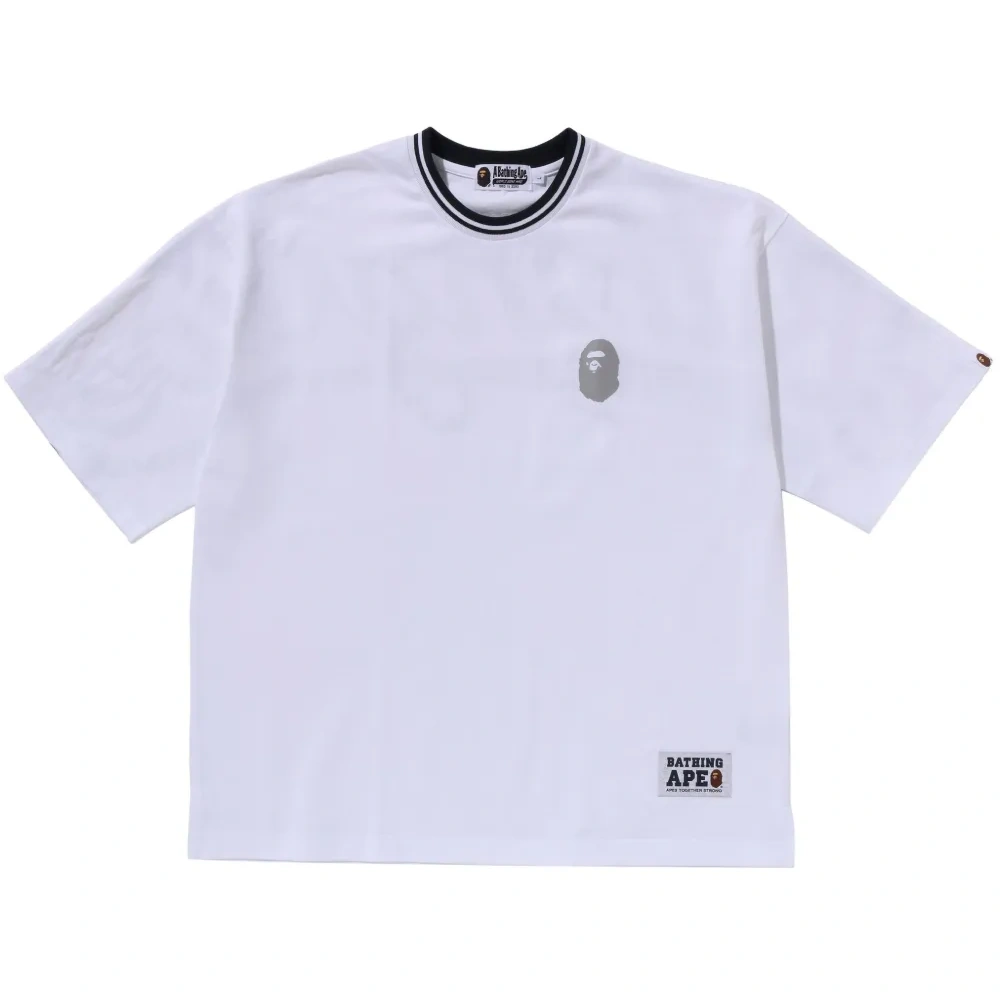 Футболка с логотипом