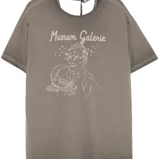 Футболка с вышивкой