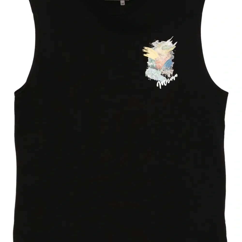 Топ с графичным принтом