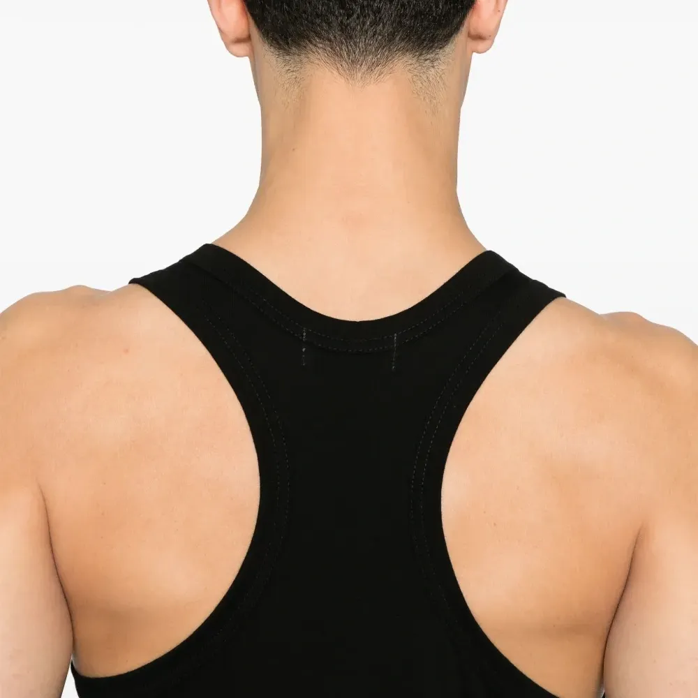 Топ без рукавов