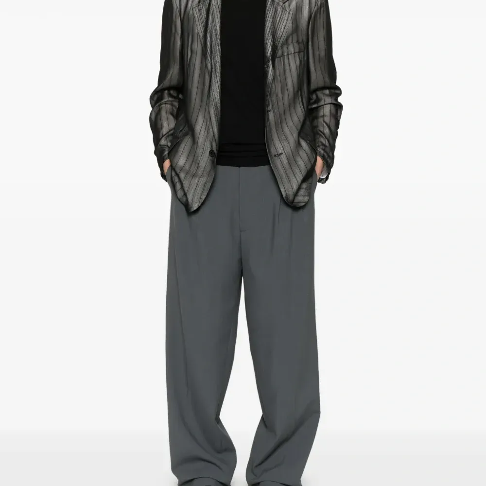 Топ без рукавов