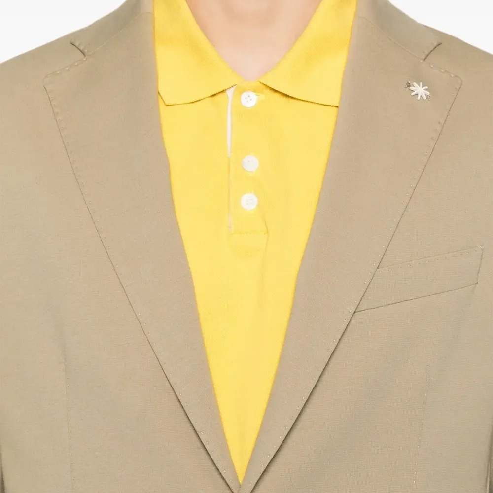 Пиджак с брошью