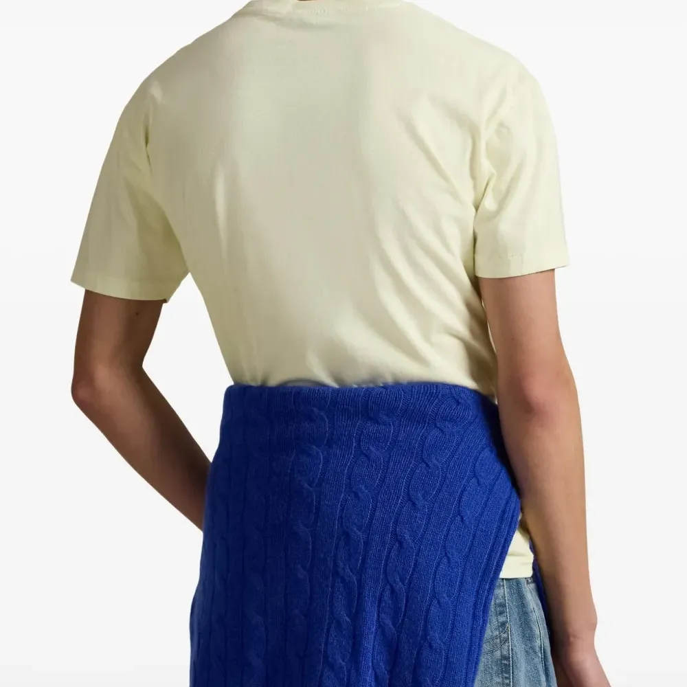 Футболка с круглым вырезом