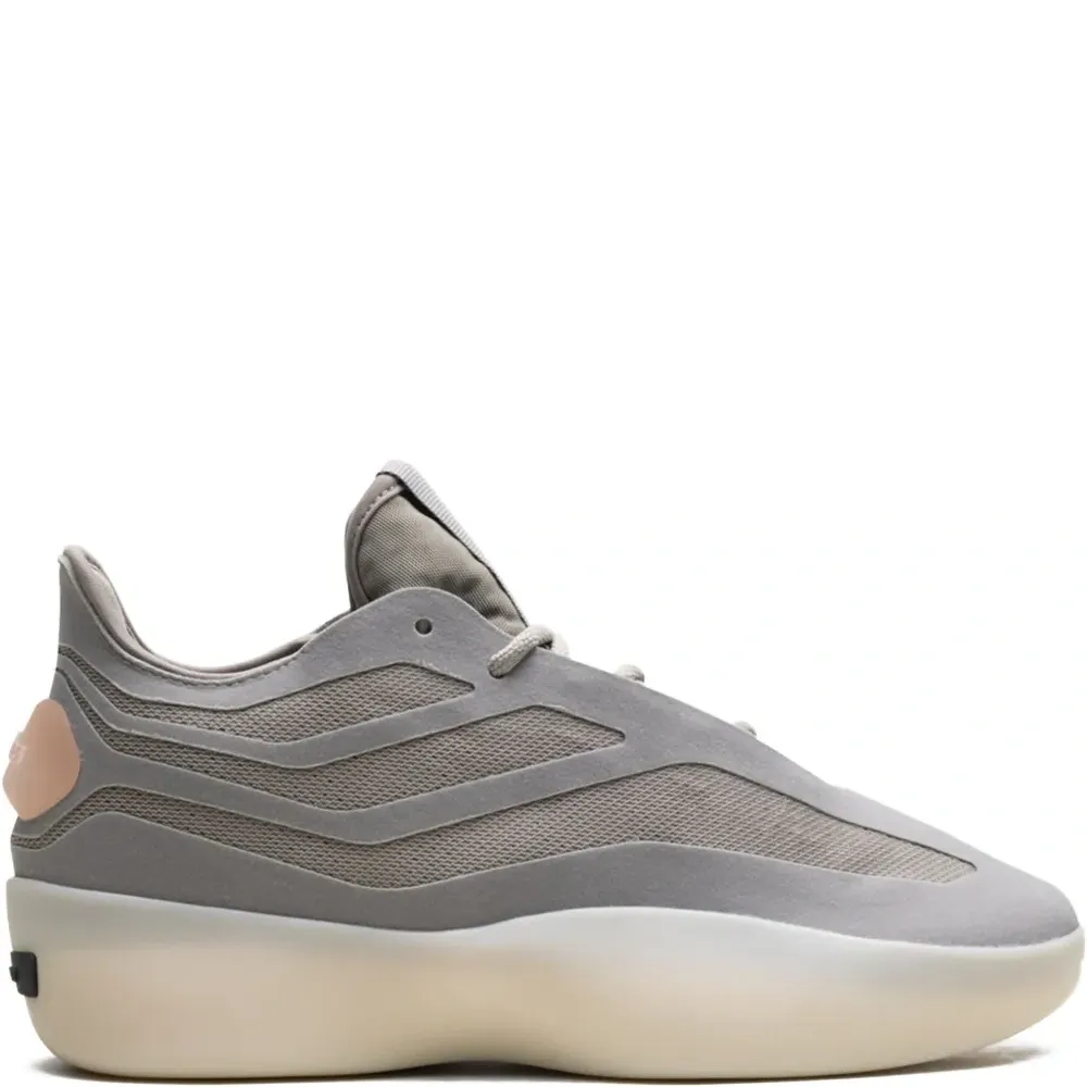 Кроссовки Athletics II Putty Beige из коллаборации с adidas