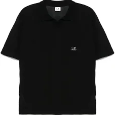 Футболка с вышитым логотипом