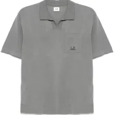 Футболка с вышитым логотипом