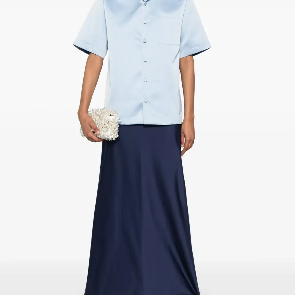 Атласная рубашка